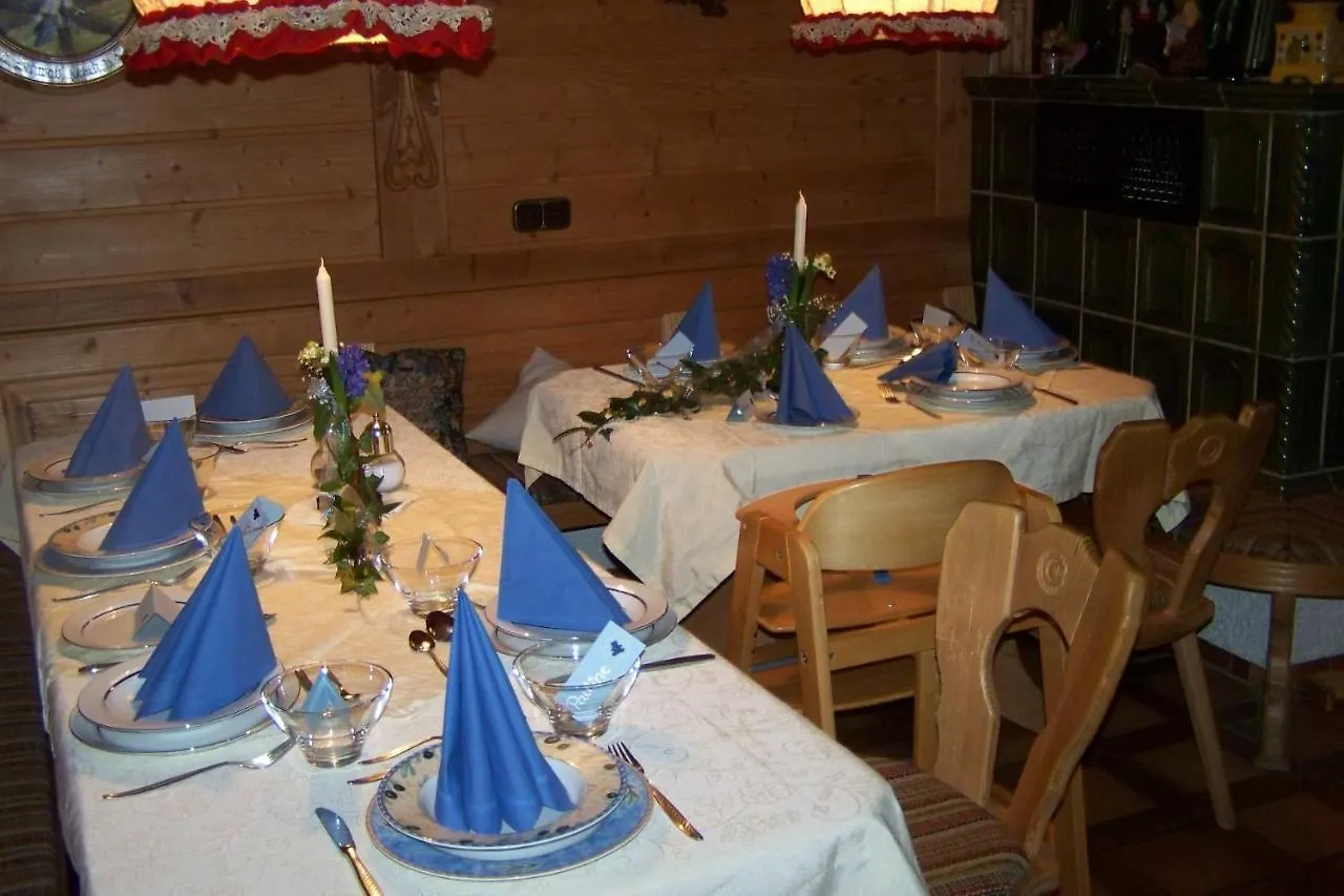 Pension Frauenschuh Hirschbach  Hirschbach (Bavaria)